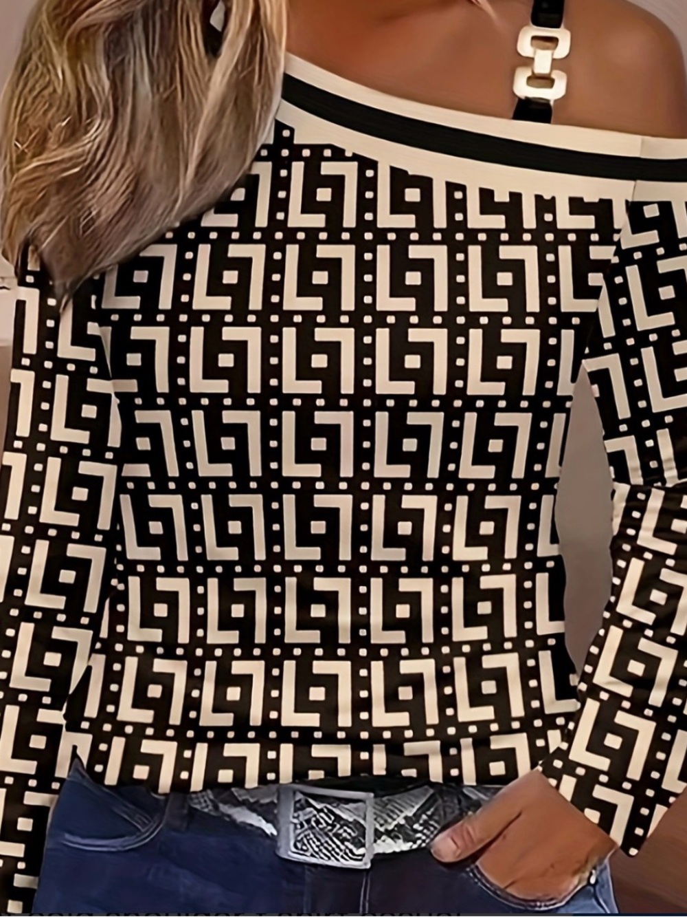 Black & Beige Geometric Off-Shoulder Top